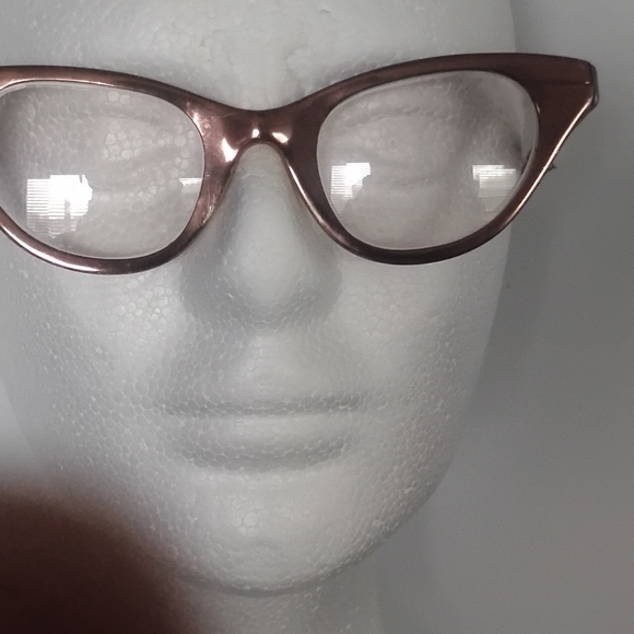 Vintage Tura Metal Cateye Sunglasses. NOS - Picture 6 of 7